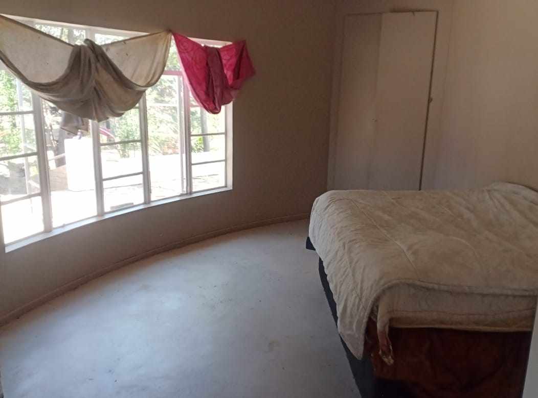 Residential Dwelling on Large Stand - Magaliesburg thumbnail 22