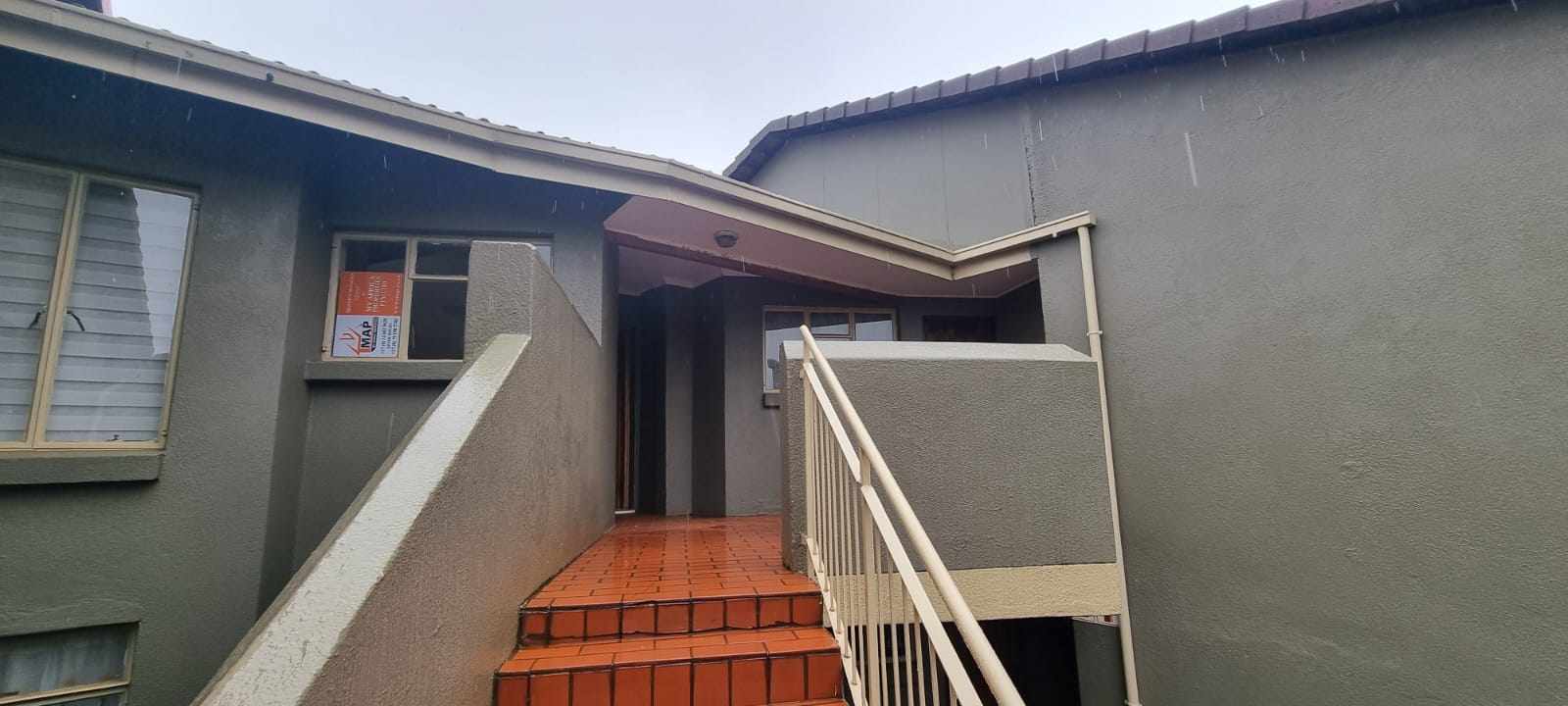 Sectional Title Unit - Aqua Azure, Florida, Roodepoort thumbnail 2