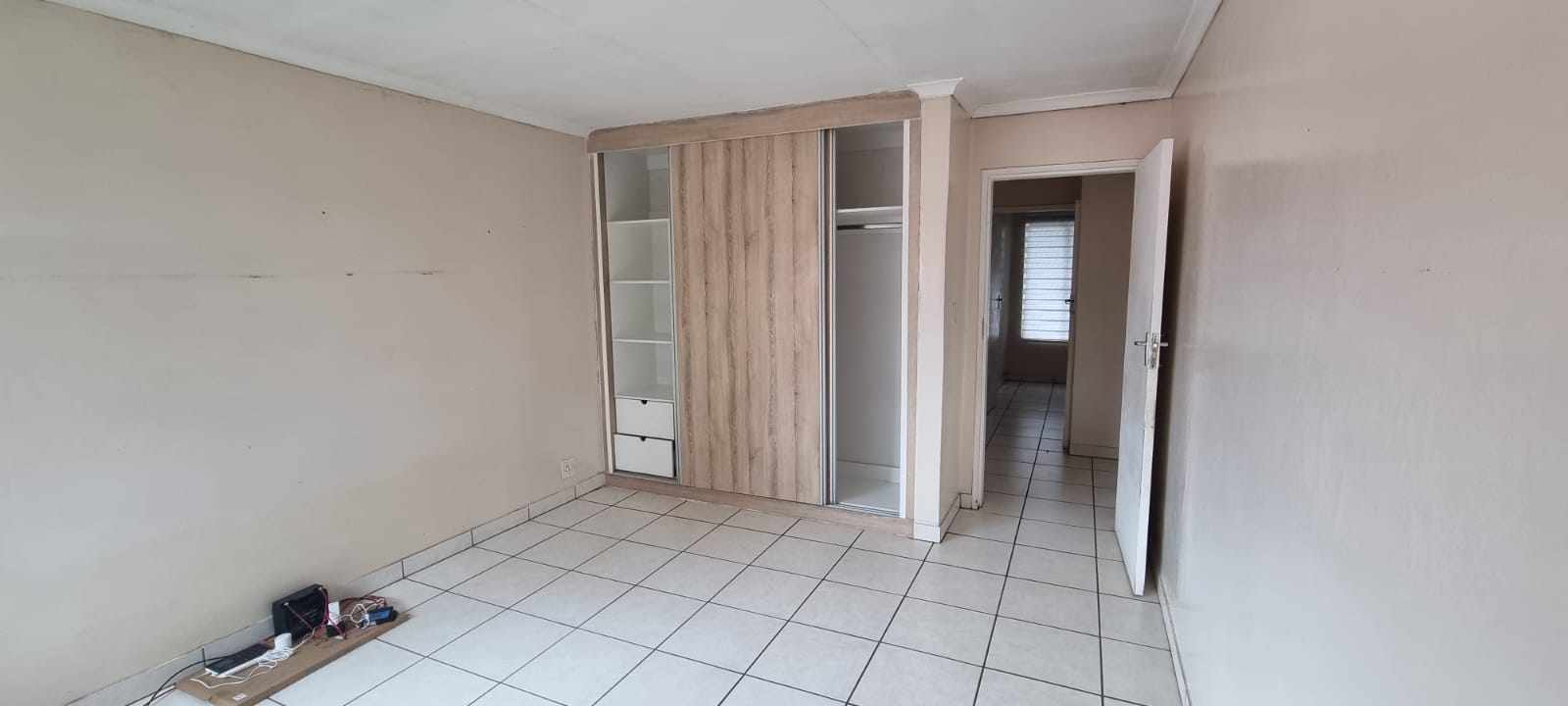 Sectional Title Unit - Aqua Azure, Florida, Roodepoort thumbnail 8