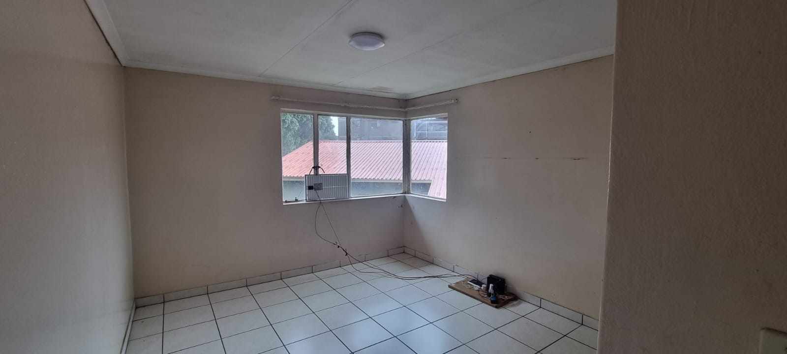 Sectional Title Unit - Aqua Azure, Florida, Roodepoort thumbnail 9