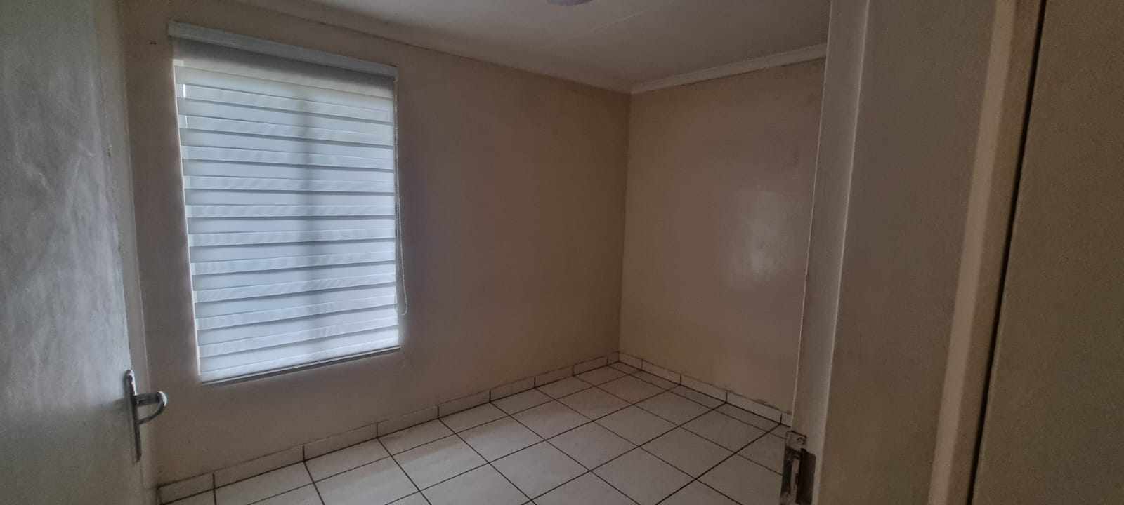 Sectional Title Unit - Aqua Azure, Florida, Roodepoort thumbnail 11