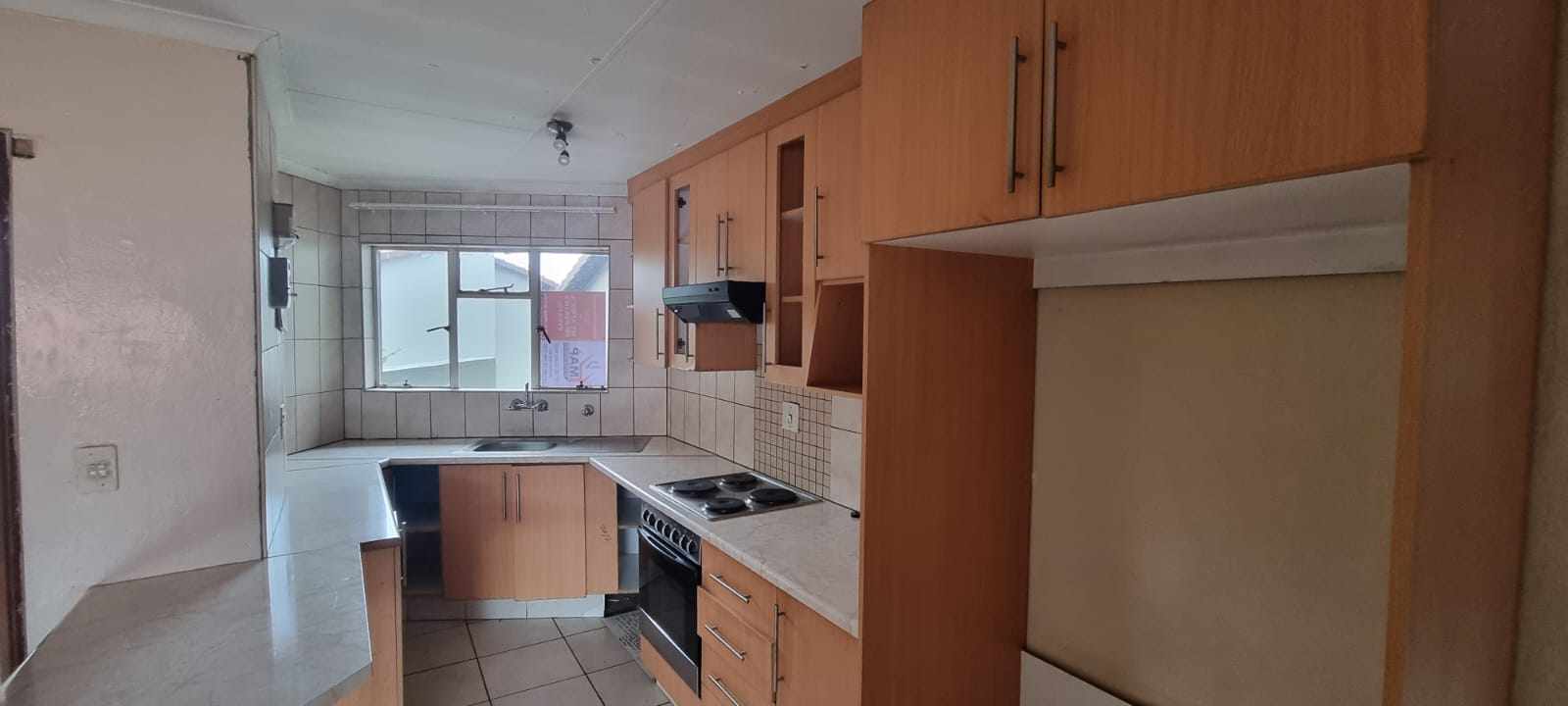 Sectional Title Unit - Aqua Azure, Florida, Roodepoort thumbnail 12