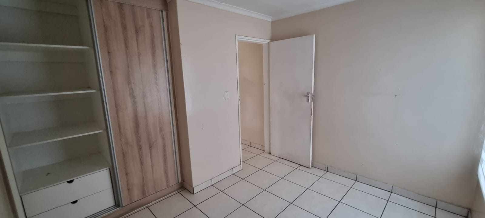 Sectional Title Unit - Aqua Azure, Florida, Roodepoort thumbnail 14