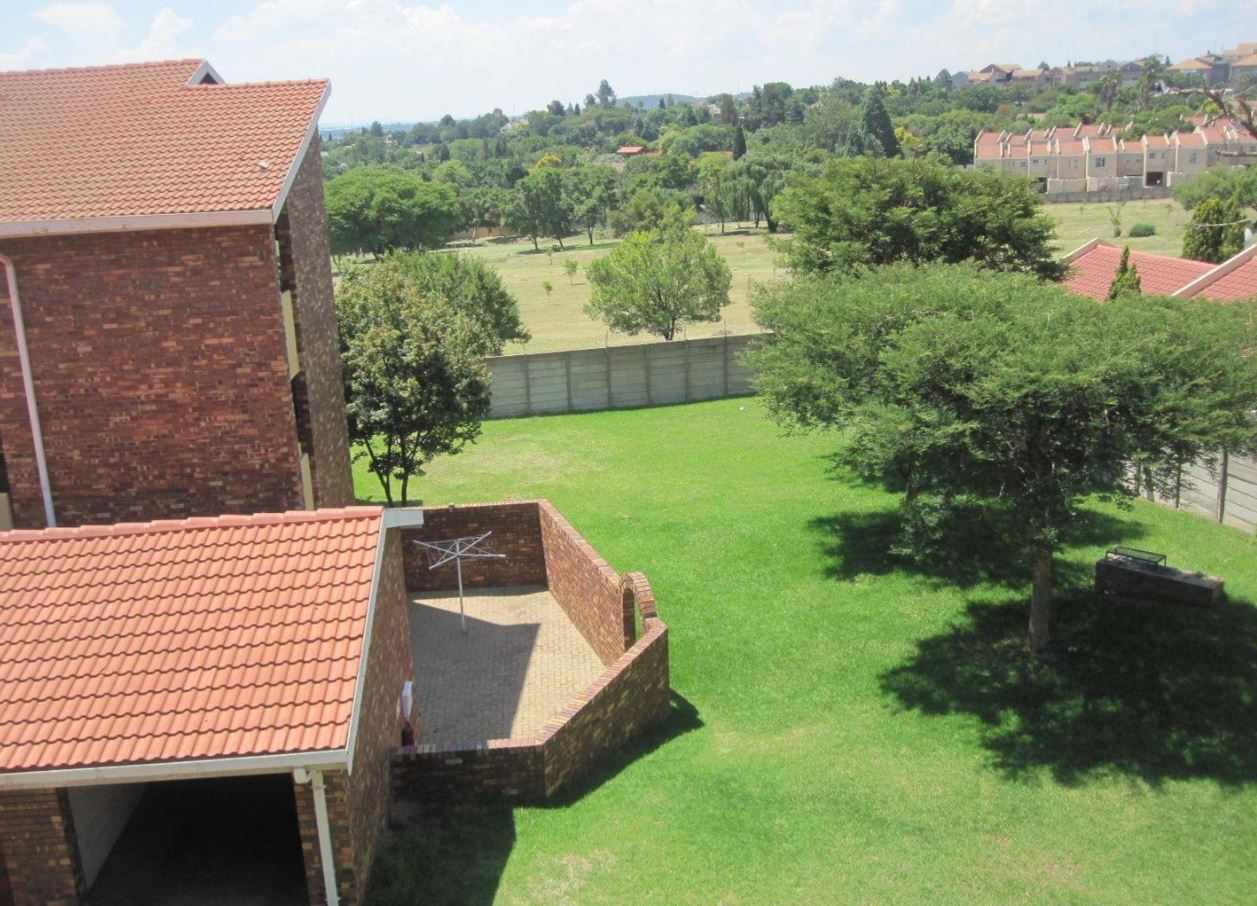 Onsite Division of Joint Estate Auction - Apartment - Sunninghill - Johannesburg thumbnail 3