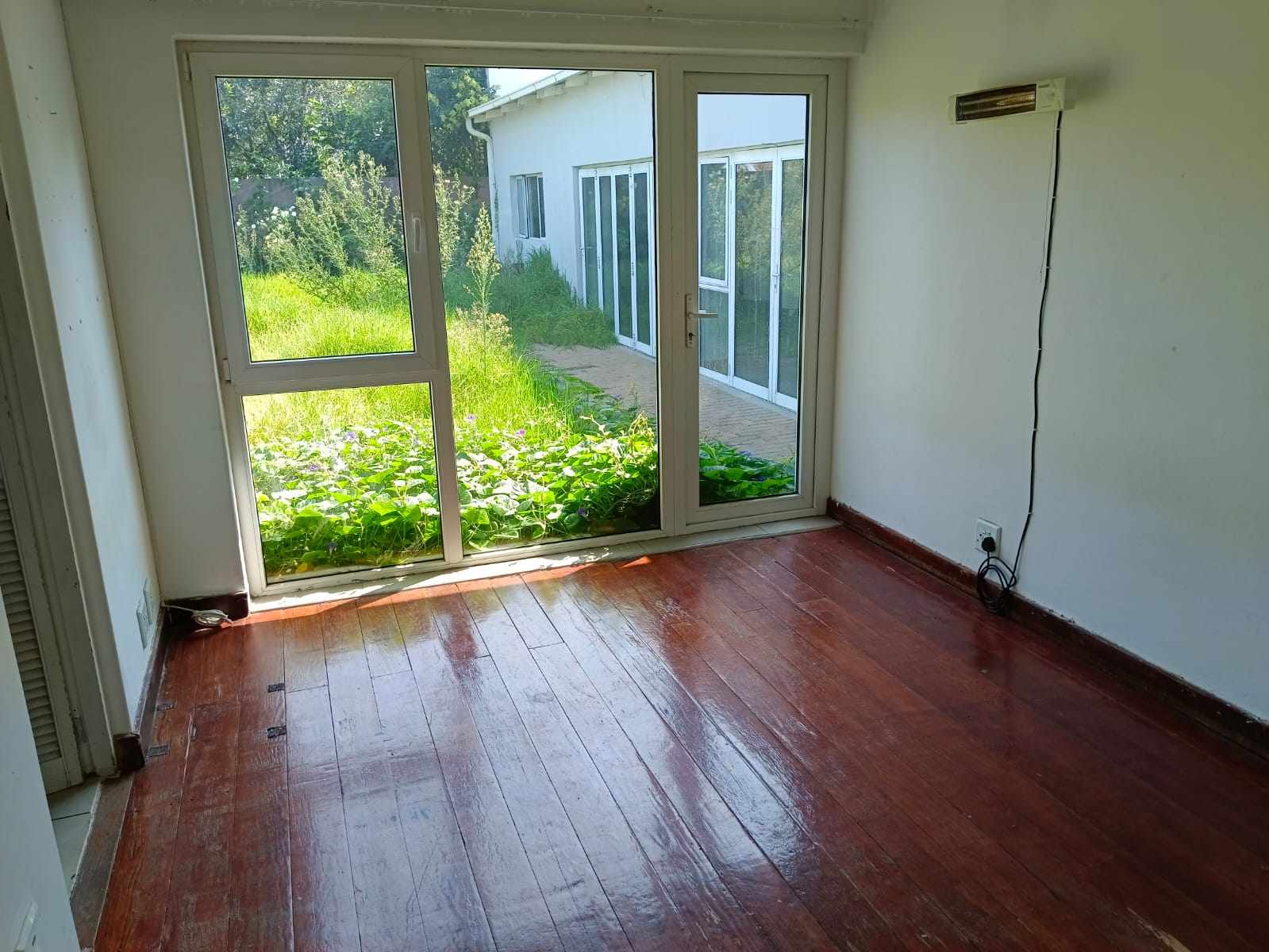 Onsite Insolvency Auction - 3 Bed, 3 Bath Residential Home With Garden Flat - Norwood - Johannesburg thumbnail 19
