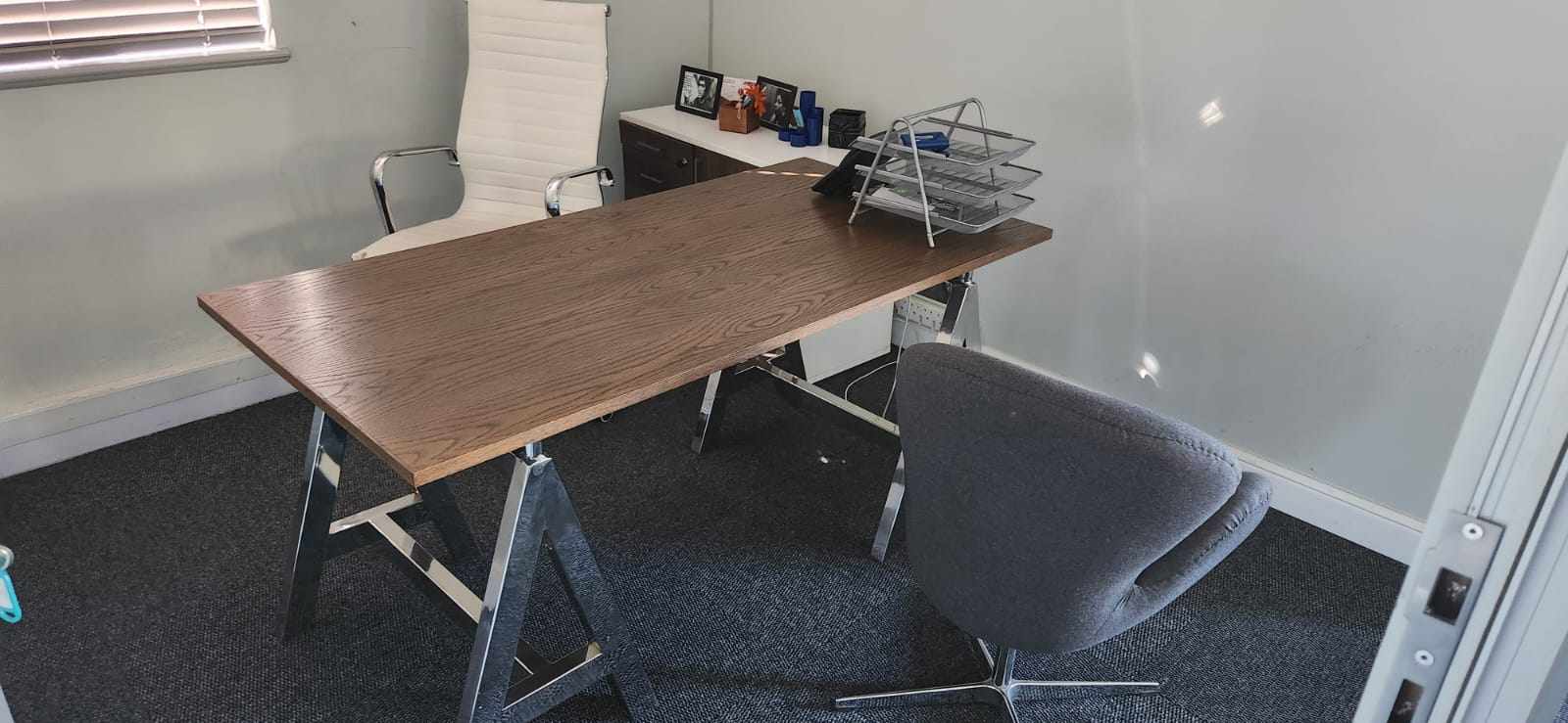 Onsite Liquidation Auction - Modern Office Furniture - Meyersdal thumbnail 3