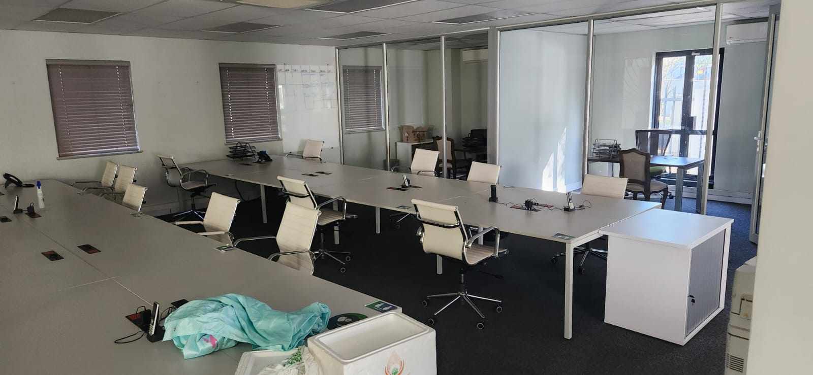 Onsite Liquidation Auction - Modern Office Furniture - Meyersdal thumbnail 15