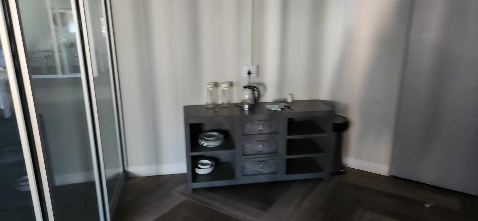 Onsite Liquidation Auction - Modern Office Furniture - Meyersdal thumbnail 18