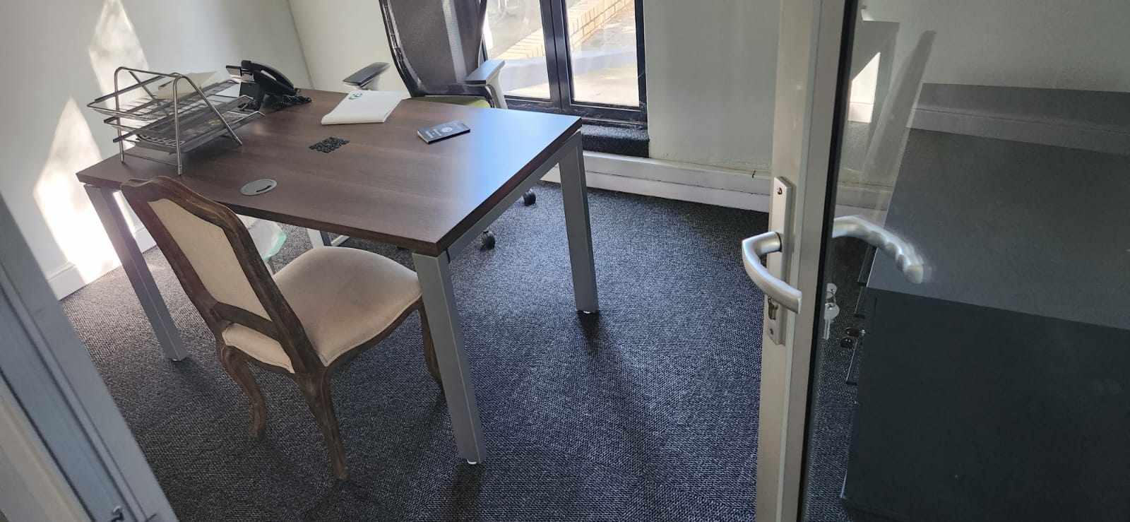 Onsite Liquidation Auction - Modern Office Furniture - Meyersdal thumbnail 24