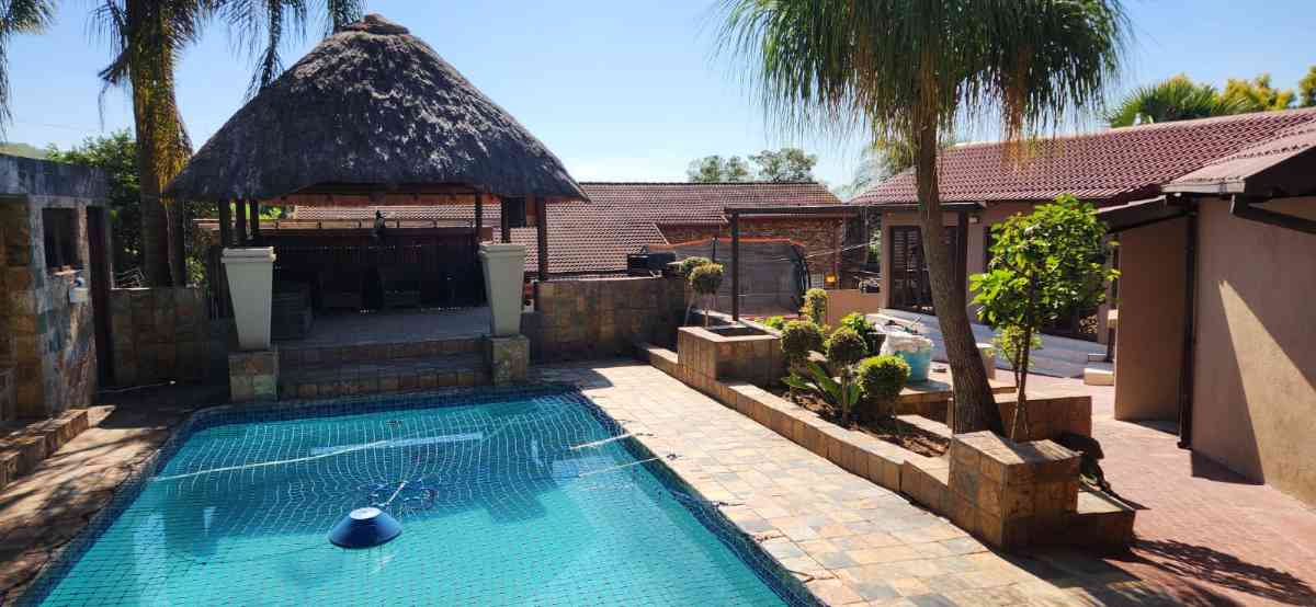 3 Bedroom House - Entertainer's Paradise - West Acres, Mbombela