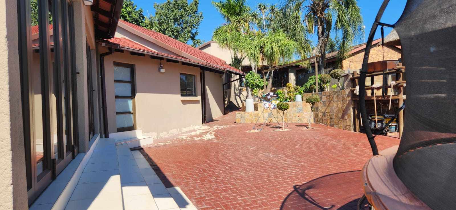 3 Bedroom House - Entertainer's Paradise - West Acres, Mbombela thumbnail 16