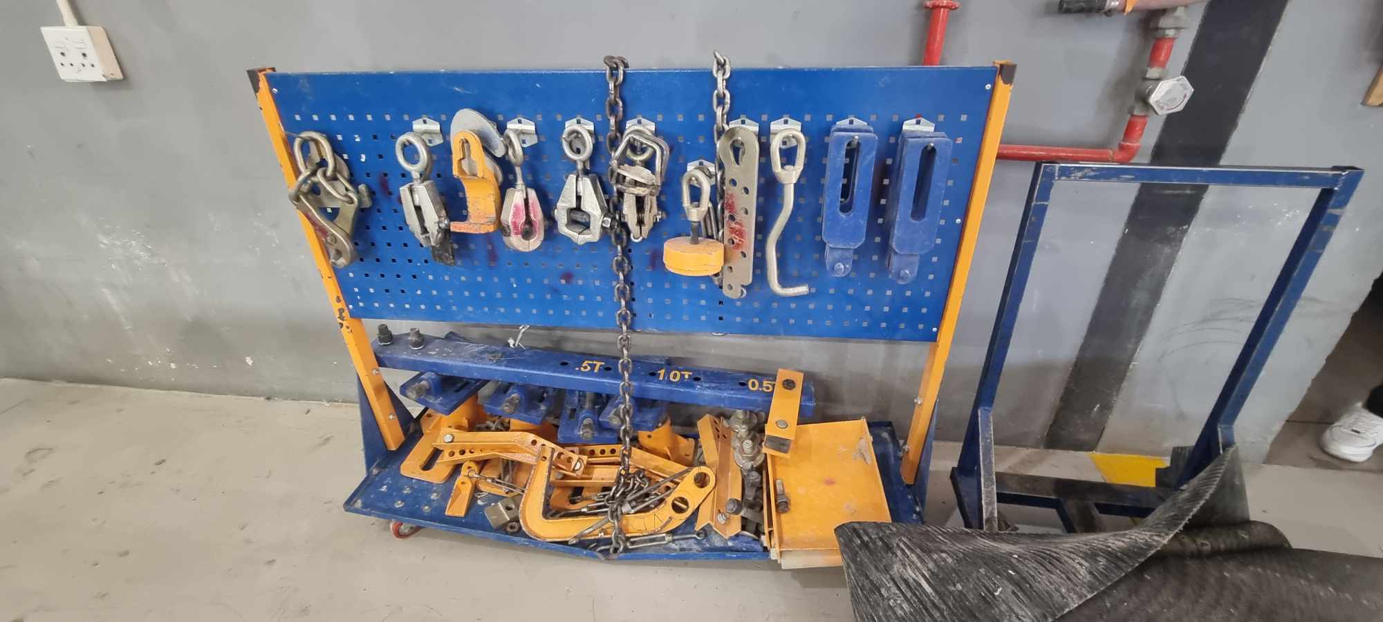 Movable Assets - Panelbeating Equip, Tools, Vehicles & Taxi Spares, Containers, Office Furniture, Computer Equip & More thumbnail 16