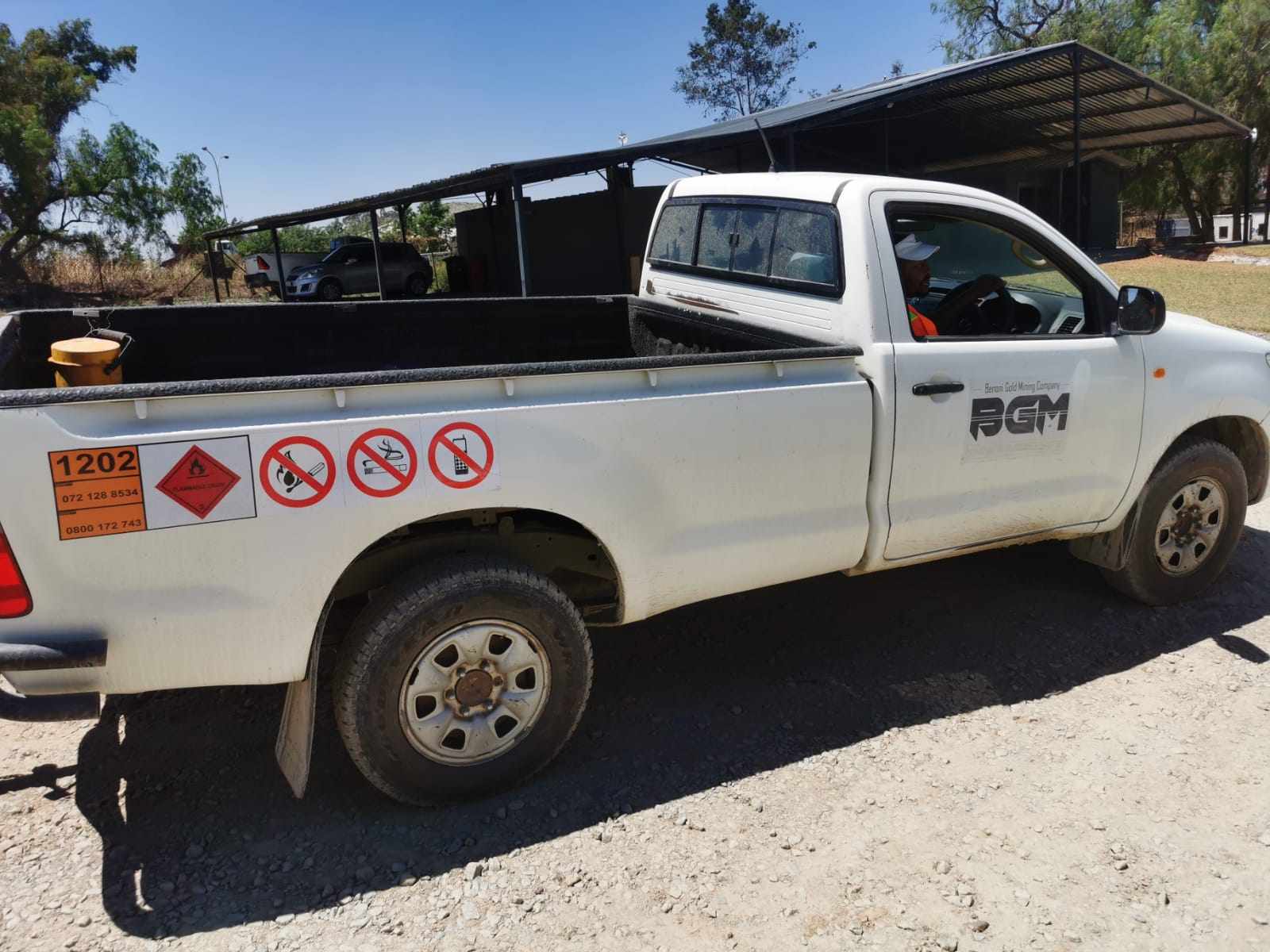 2014 Toyota Hilux 2.5 D-4D SRX R/B P/U S/C thumbnail 2