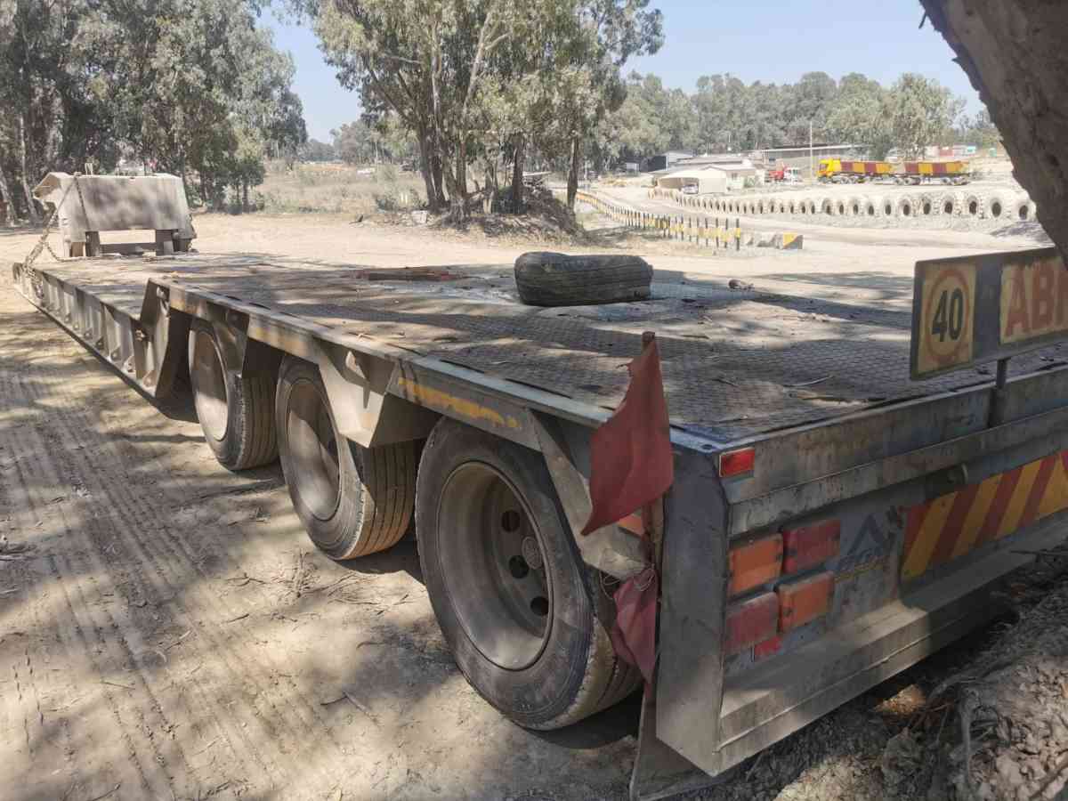 2006 Ilcor Trailer TRIAXLW Lowbed