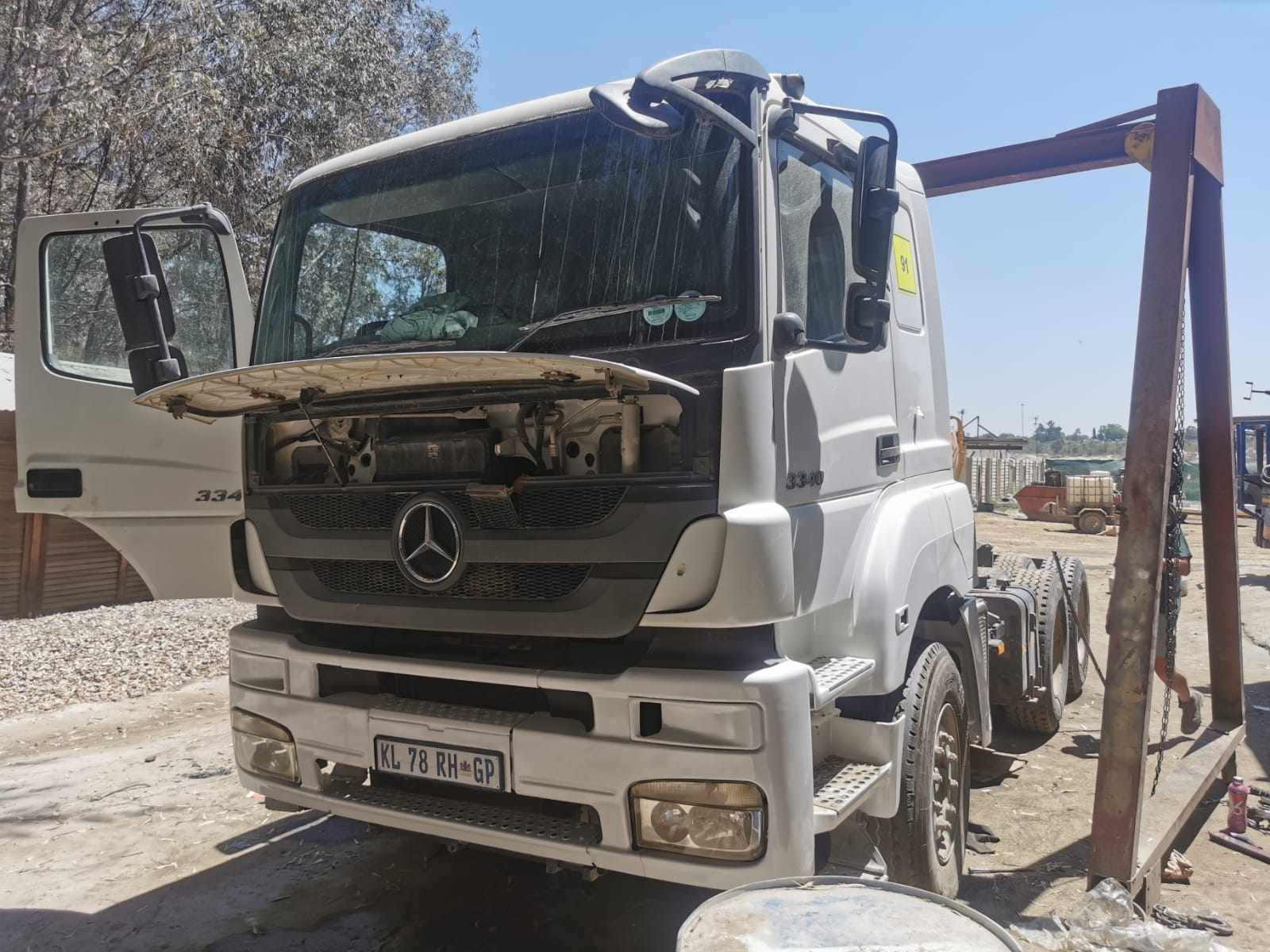 2017 Mercedes-Benz Axor 3340S/33 T/T C/C thumbnail 2