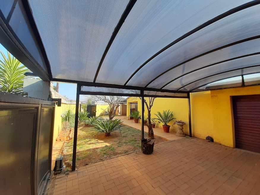 Online Division of Joint Estate Auction - Protea Glen, Soweto thumbnail 9