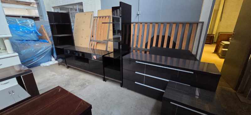 Italian Designer Furniture, Shelving, Vehicles and More thumbnail 10