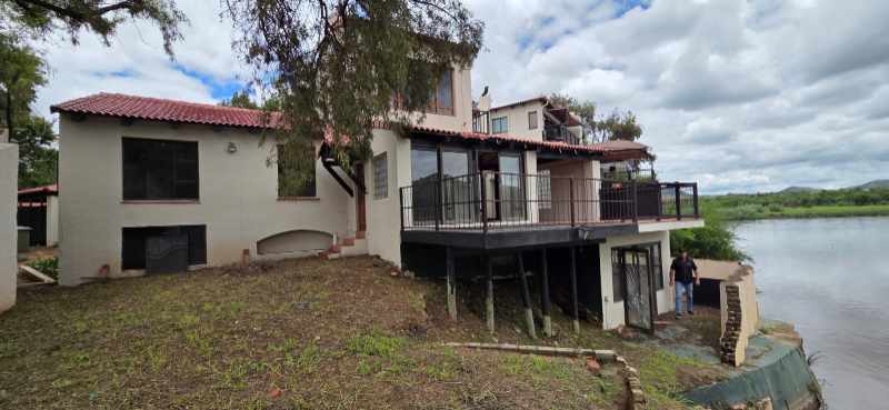 Sectional Title Duplex - Hartebeespoort thumbnail 30