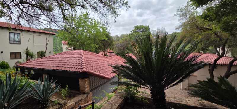 Sectional Title Duplex - Hartebeespoort thumbnail 38