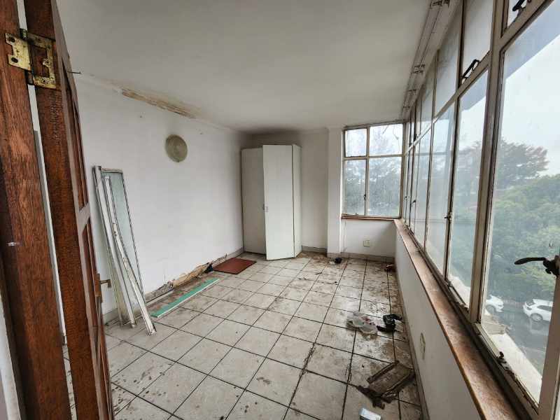 Onsite Liquidation Auction - Apartment - Ferndale, Johannesburg thumbnail 3