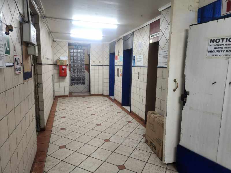 Onsite Liquidation Auction - Apartment - Ferndale, Johannesburg thumbnail 5
