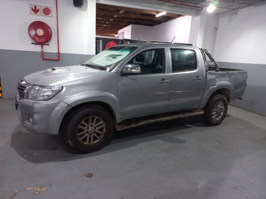 2015 Toyota Hilux 3.0 D-4D Legend 45 R/B A/T P/U D/C