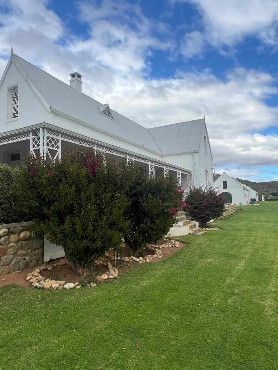 Beautiful Property Known As Red Mountain Ridge Including Guest Cottages thumbnail 8