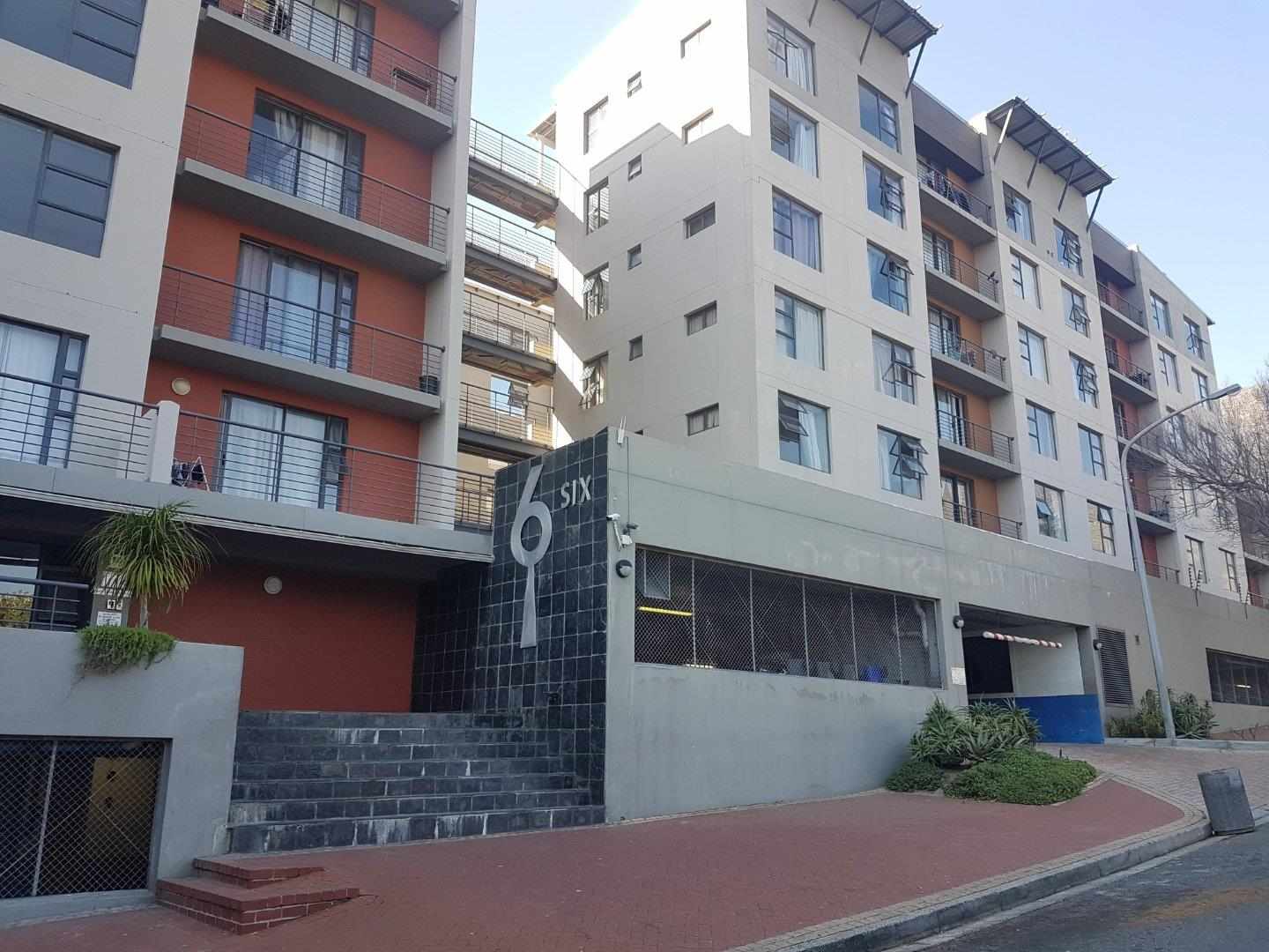 Ideal Starter Property - Cape Town CBD thumbnail 4