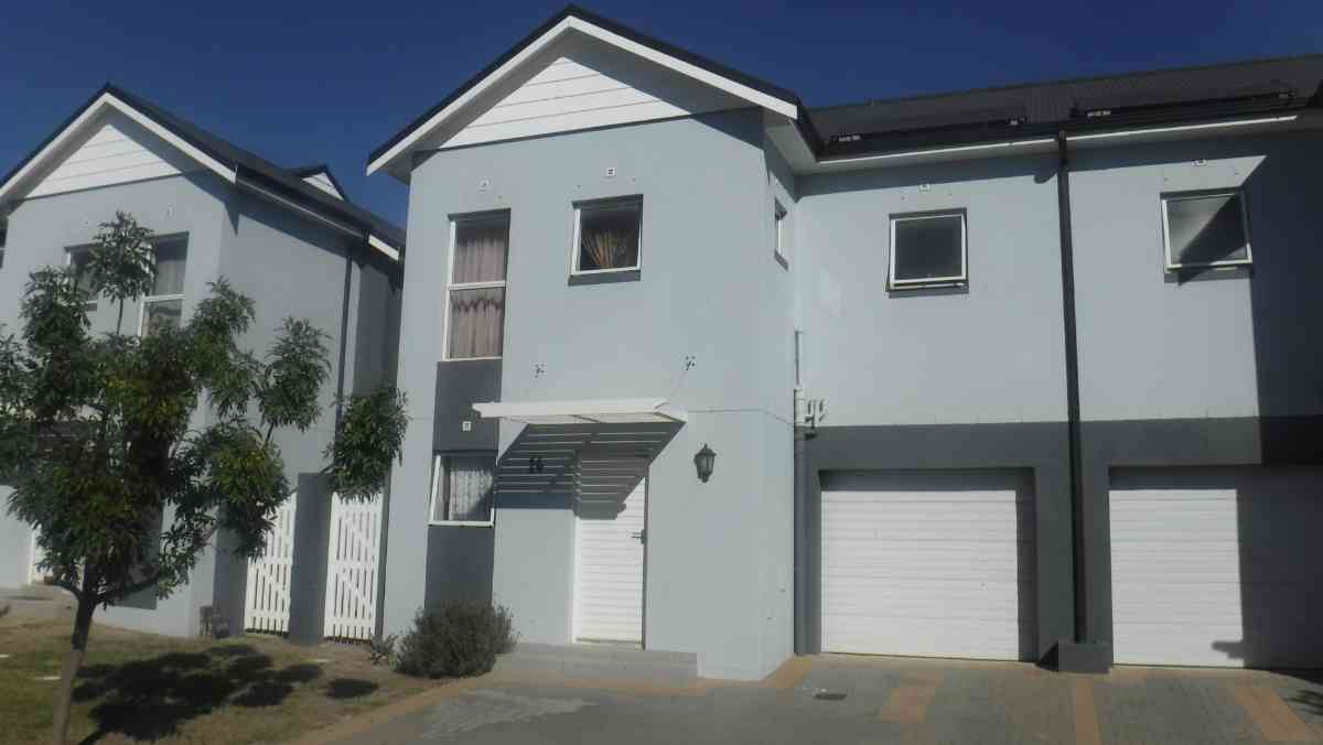 Modern Two Storey Apartment - Buhrein Estate