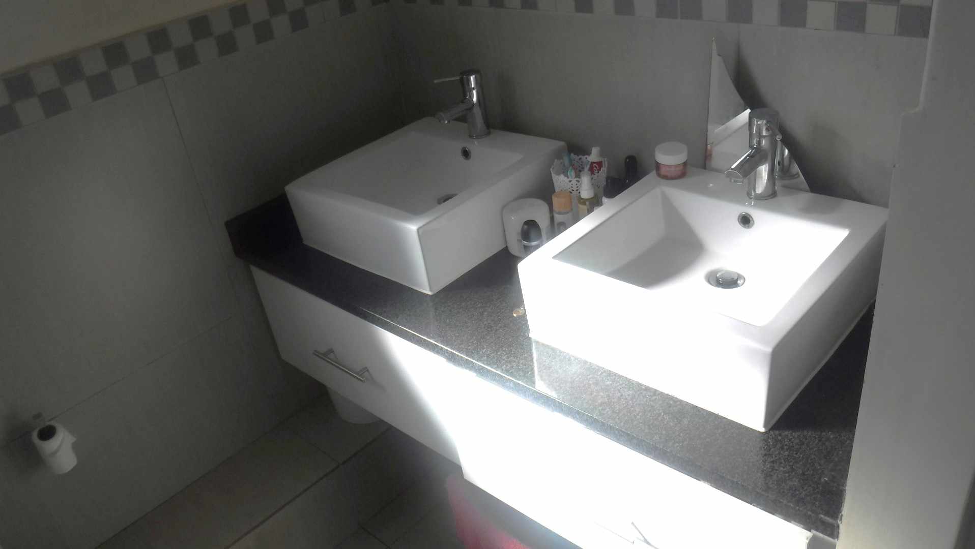Modern Two Storey Apartment - Buhrein Estate thumbnail 6