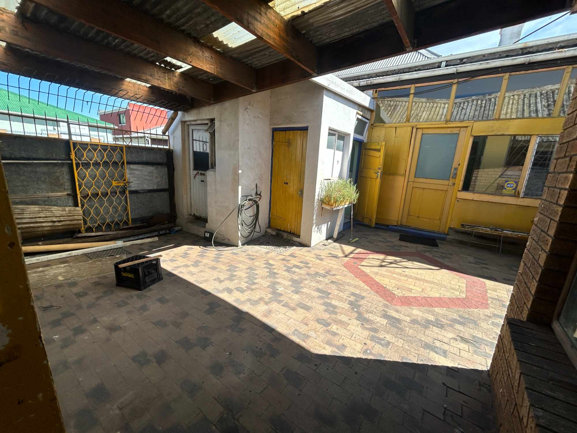 Excellent Location With Huge Potential - Maitland thumbnail 13