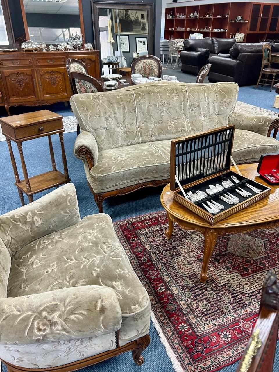 Beautiful Furniture, Household Appliances and More thumbnail 5