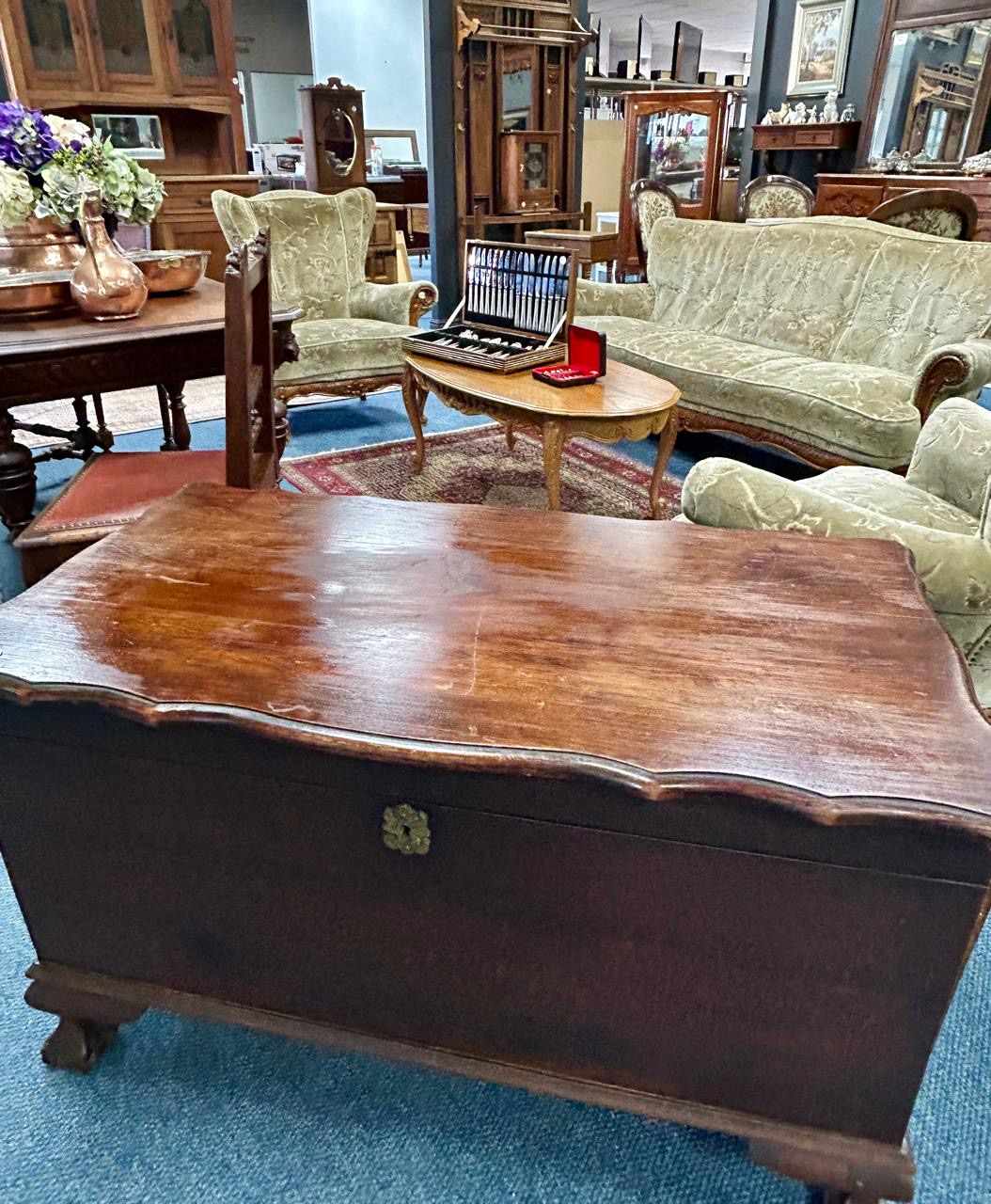 Beautiful Furniture, Household Appliances and More thumbnail 16