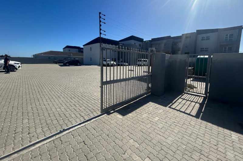 3 Storey Apartment Block - Excellent Location thumbnail 7