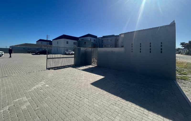 3 Storey Apartment Block - Excellent Location thumbnail 8