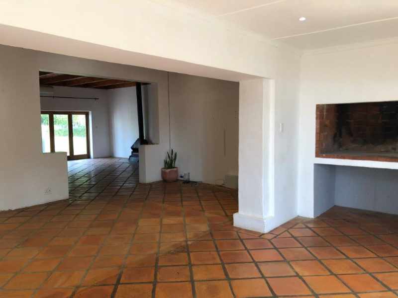 Gorgeous Home In The Riebeek Valley thumbnail 9