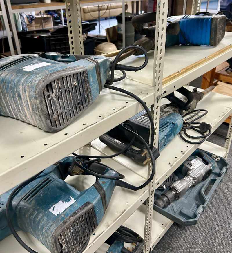 Warehouse Liquidation Auction - Not To Be Missed thumbnail 8