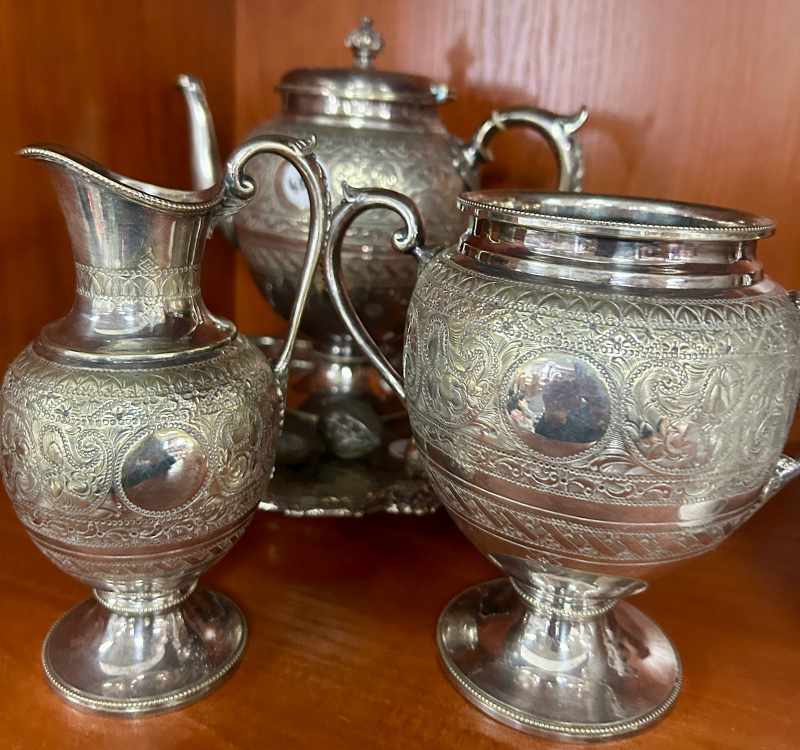 Collectables, Antiques & Household Furniture Auction thumbnail 12