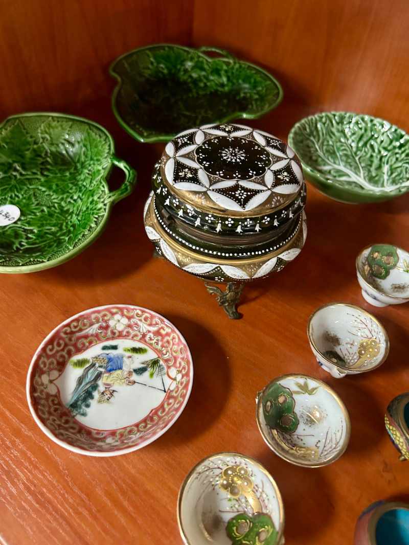 Collectables, Antiques & Household Furniture Auction thumbnail 8