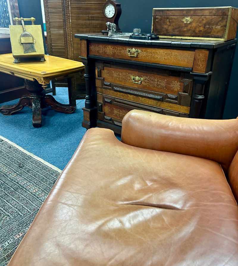 Collectables, Antiques & Household Furniture Auction thumbnail 19