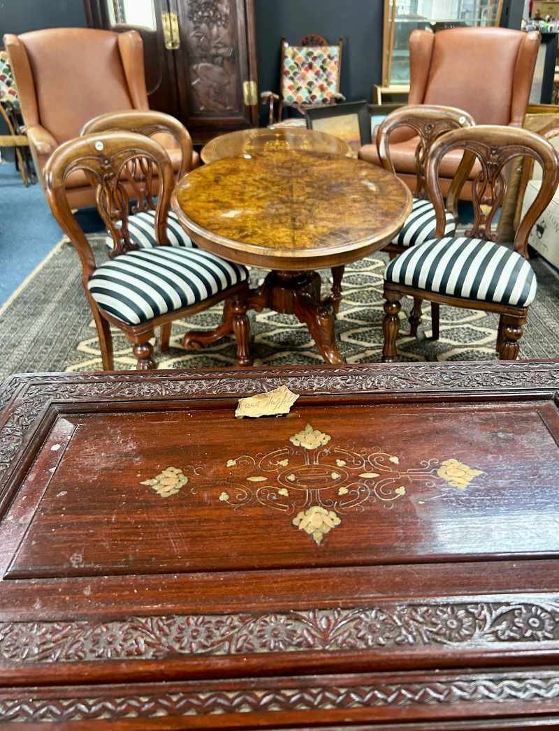 Collectables, Antiques & Household Furniture Auction thumbnail 25