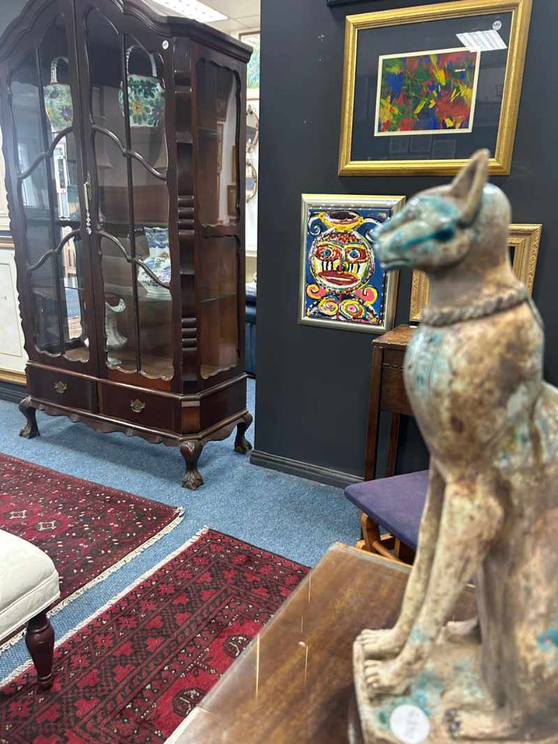 Beautiful Paintings And Household Furnishings thumbnail 22