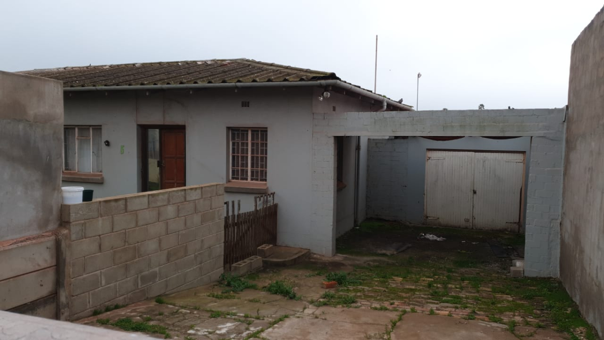 Deceased Estate Auction - Starter Home - Vredenburg