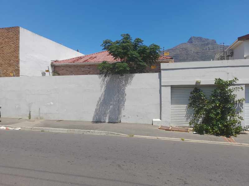 Two Adjoining Buildings - Woodstock - Excellent Location thumbnail 2
