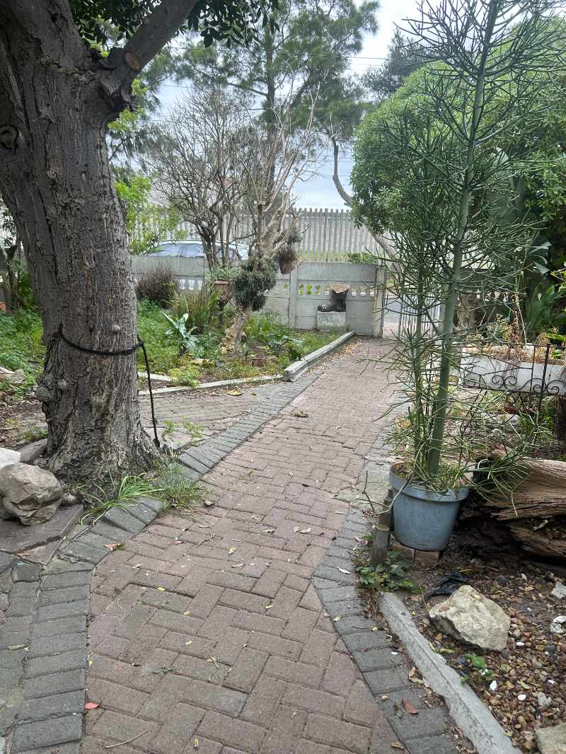 Quaint Home - Kuils River thumbnail 10