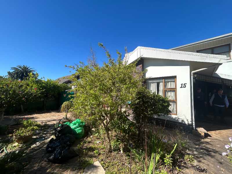 Milnerton Central - 3 Bedroom Home thumbnail 7