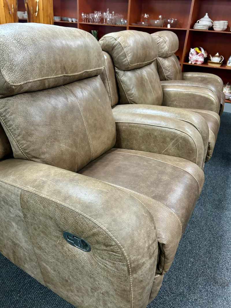 Beautiful Home Furnishings thumbnail 9
