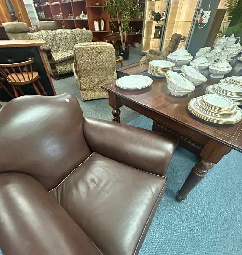 Beautiful Home Furnishings thumbnail 11