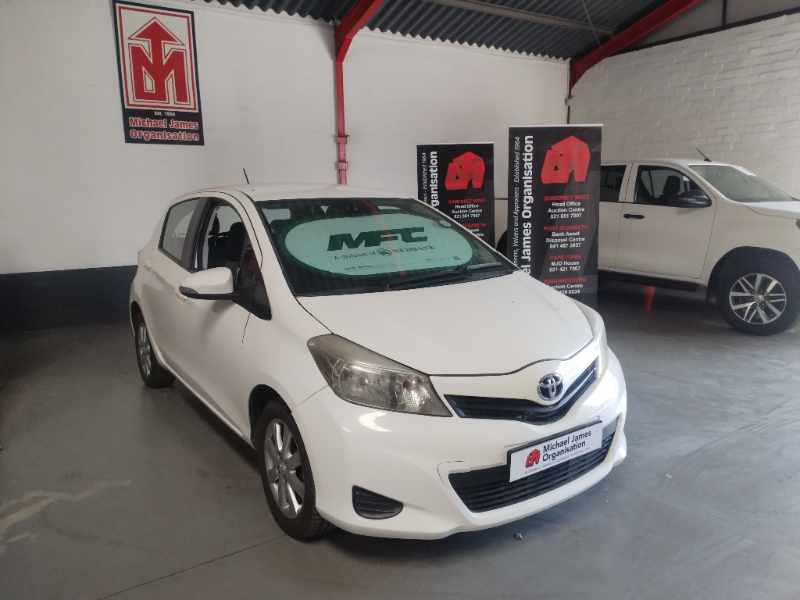 2013 TOYOTA YARIS 13 XS 5DR thumbnail 3