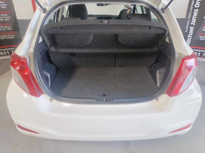 2013 TOYOTA YARIS 13 XS 5DR thumbnail 5